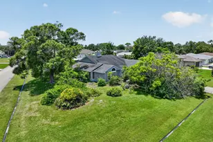 674 SE Starfish Ave, Port Saint Lucie, FL 34983 - Photo 2
