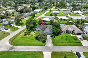 674 SE Starfish Ave, Port Saint Lucie, FL 34983 - Photo 6