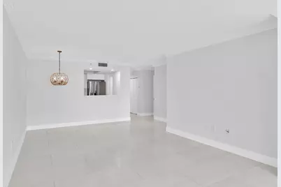 99 SE Mizner Boulevard #223, Boca Raton, FL 33432 - Photo 6
