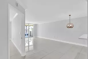 99 SE Mizner Blvd, Boca Raton, FL 33432 - Photo 2