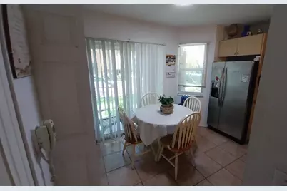 651 NW 79th Avenue #Apt 104, Pembroke Pines, FL 33024 - Photo 4