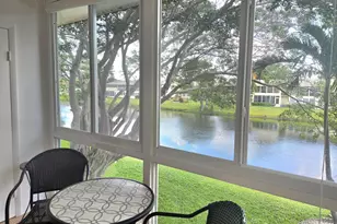 209 Oxford 100, West Palm Beach, FL 33417 - Photo 10