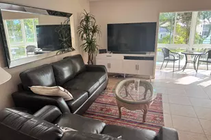 209 Oxford 100, West Palm Beach, FL 33417 - Photo 8