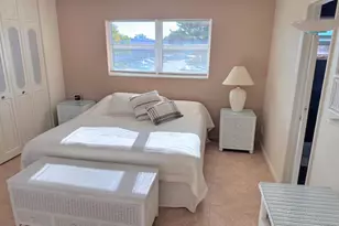 209 Oxford 100, West Palm Beach, FL 33417 - Photo 20