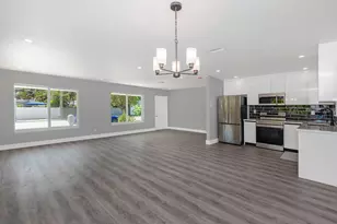 2733 NE 6th Ave, Wilton Manors, FL 33334 - Photo 8