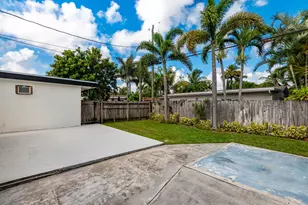 2733 NE 6th Ave, Wilton Manors, FL 33334 - Photo 22