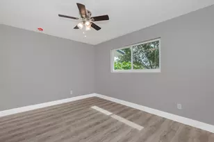 2733 NE 6th Ave, Wilton Manors, FL 33334 - Photo 14
