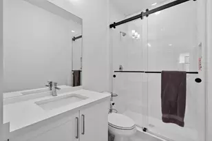 8252 Essex Country Clb Dr, Boca Raton, FL 33434 - Photo 40