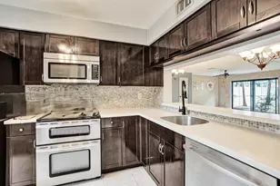 3080 S Oakland Forest Dr, Oakland Park, FL 33309 - Photo 4