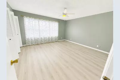 222 Foxtail Drive #E, Greenacres, FL 33415 - Photo 10