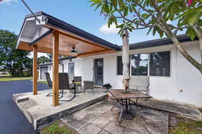 5500 West Place, Mangonia Park, FL 33407 - Photo 8