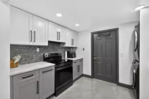 5500 West Pl, Mangonia Park, FL 33407 - Photo 22