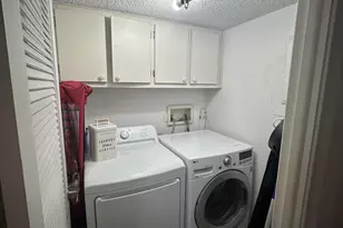 2414 NE 11th St, Hallandale Beach, FL 33009 - Photo 16