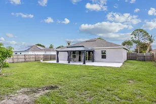 766 SE Academy Ln, Port Saint Lucie, FL 34984 - Photo 10