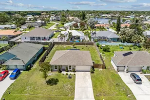 766 SE Academy Ln, Port Saint Lucie, FL 34984 - Photo 32