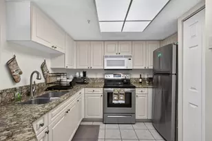 800 S Crestwood Ct Ct S, Royal Palm Beach, FL 33411 - Photo 20