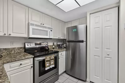 800 S Crestwood Ct Court S #809, Royal Palm Beach, FL 33411 - Photo 24