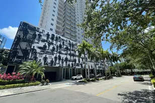 185 SE 14th Terrace, Miami, FL 33131 - Photo 2