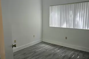 2445 SW 18th Terrace, Fort Lauderdale, FL 33315 - Photo 6