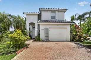 10690 NW 2nd Cir, Pembroke Pines, FL 33026 - Photo 1