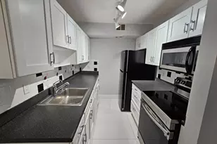 2148 Sherwood Forest Blvd, West Palm Beach, FL 33415 - Photo 6