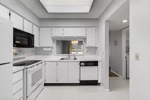 6655 Kensington Ln, Delray Beach, FL 33446 - Photo 10