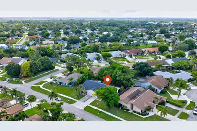 12452 Guilford Way, Wellington, FL 33414 - Photo 4