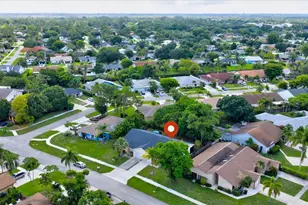 12452 Guilford Way, Wellington, FL 33414 - Photo 4
