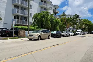 1801 S Treasure Dr, North Bay Village, FL 33141 - Photo 20
