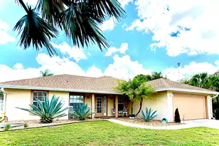 127 NW Avens St, Port Saint Lucie, FL 34983 - Photo 4