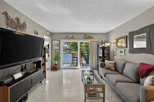2222 N Cypress Bend Dr, Pompano Beach, FL 33069 - Photo 8