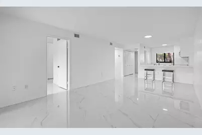 510 W Park Drive #104-3, Miami, FL 33172 - Photo 4
