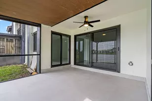 510 W Park Dr, Miami, FL 33172 - Photo 26
