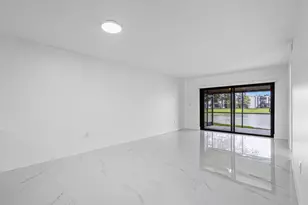 510 W Park Dr, Miami, FL 33172 - Photo 22