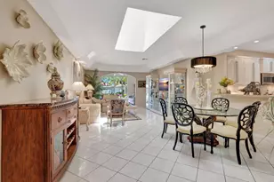 12610 Crystal Pointe Dr, Boynton Beach, FL 33437 - Photo 8
