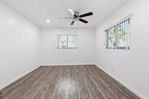 837 NW 41st St, Oakland Park, FL 33309 - Photo 16