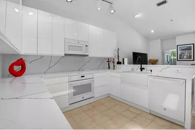 19592 Planters Point Drive, Boca Raton, FL 33434 - Photo 18