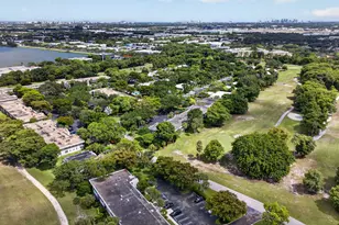 901 W Cypress Ln, Pompano Beach, FL 33069 - Photo 36