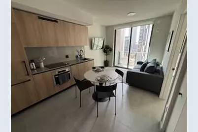 121 NE 5th Street, Miami, FL 33132 - Photo 2