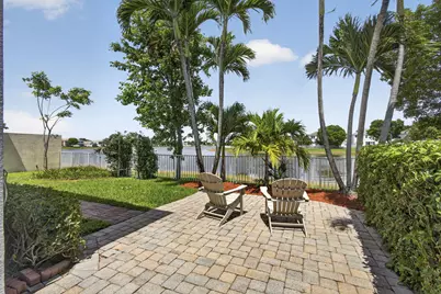 214 Berenger Walk, Royal Palm Beach, FL 33414 - Photo 6