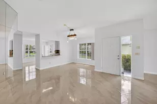 6413 Lansdowne Cir, Boynton Beach, FL 33472 - Photo 2