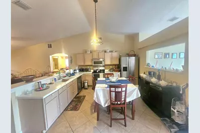 589 NW Fairfax Avenue, Port Saint Lucie, FL 34983 - Photo 14