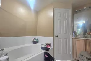 589 NW Fairfax Ave, Port Saint Lucie, FL 34983 - Photo 24