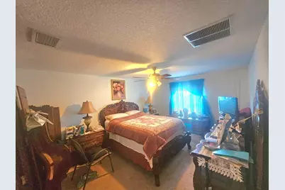 589 NW Fairfax Avenue, Port Saint Lucie, FL 34983 - Photo 22