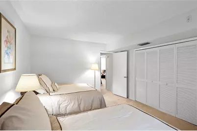 4240 Oaks Terrace #105, Pompano Beach, FL 33069 - Photo 20