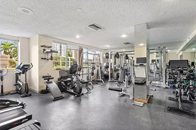 3000 Holiday Drive #1803, Fort Lauderdale, FL 33316 - Photo 12