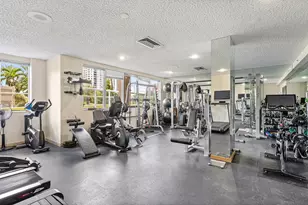 3000 Holiday Dr, Fort Lauderdale, FL 33316 - Photo 12