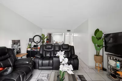 20805 NE 8th Court #101-21, Miami, FL 33179 - Photo 4