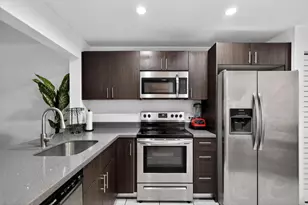 20805 NE 8th Ct, Miami, FL 33179 - Photo 8