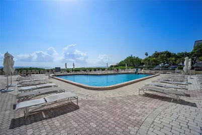 1900 S Ocean Boulevard #8l, Lauderdale by the Sea, FL 33062 - Photo 2